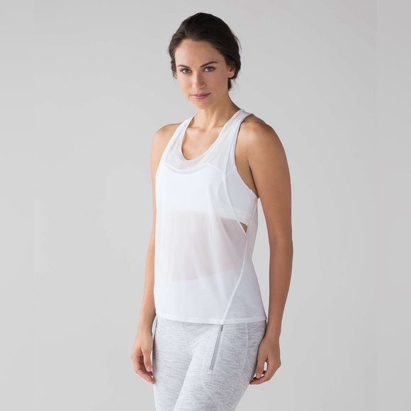 Lululemon Light N Breezy Tank Built in Bra Activewear Yoga Run Gym Workout - Picture 2 of 15